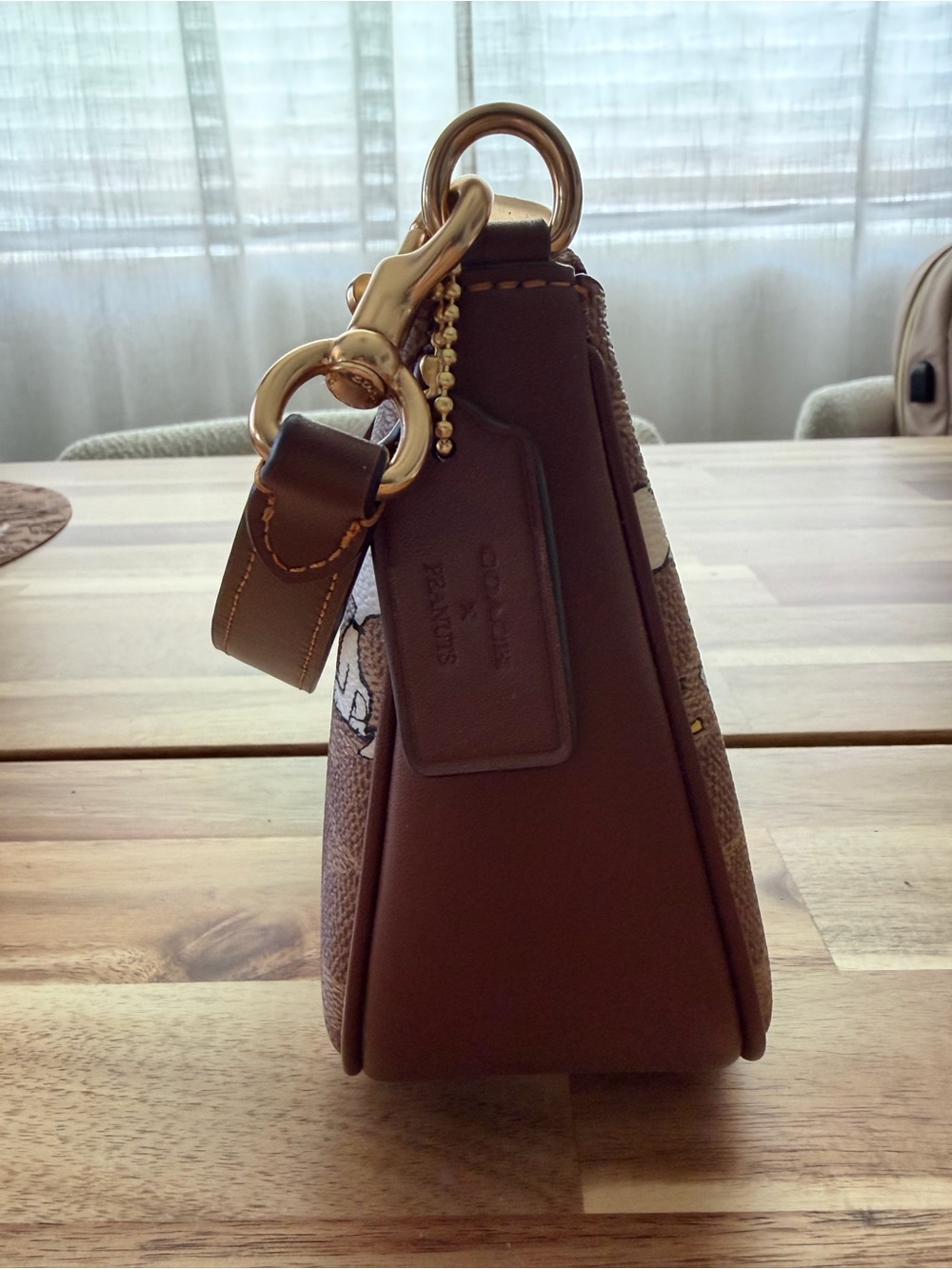 Coach x Peanuts Brown Snoopy Shoulder Bag with long strap - Picture 6 of 8